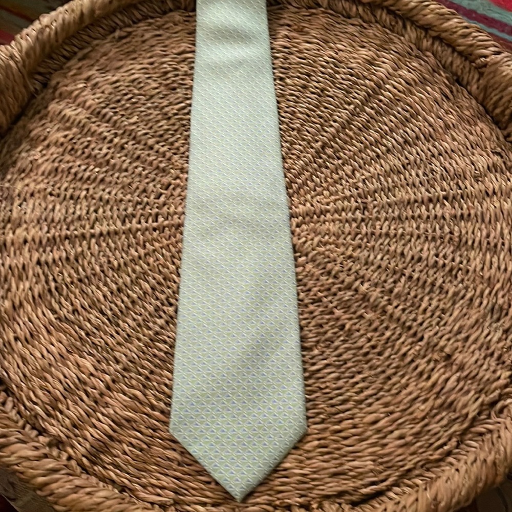 MENS VINEYARD VINES GREEN AND BLUE NECKTIE